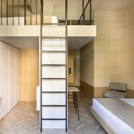 The Newel Psychiko Hotel Athén Kültér fotó A ladder leading to a mezzanine
